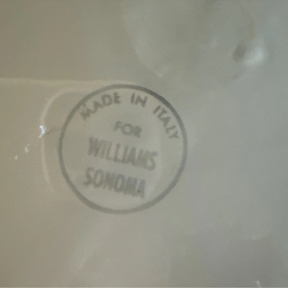 Williams Sonoma White Cat Pitcher Made in Italy Novelty Cottage Granny Core 9”